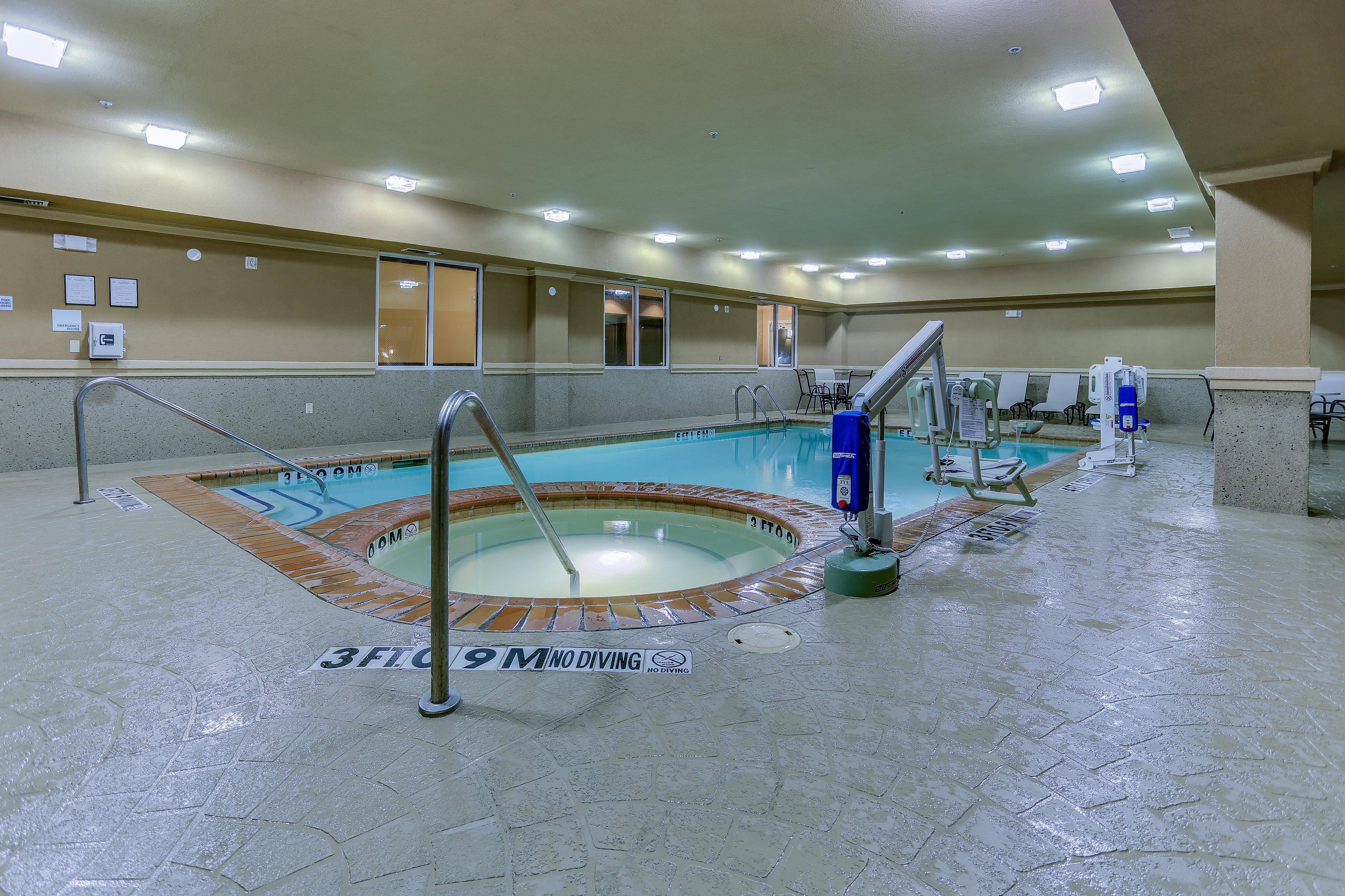 Holiday Inn Express Hotel & Suites Huntsville By Ihg Ngoại thất bức ảnh